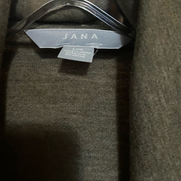 Sweater - Picture 3 of 3